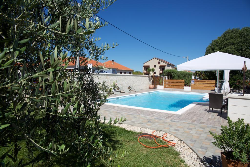 Banic Apartments With Pool Biograd Na Moru Exterior foto