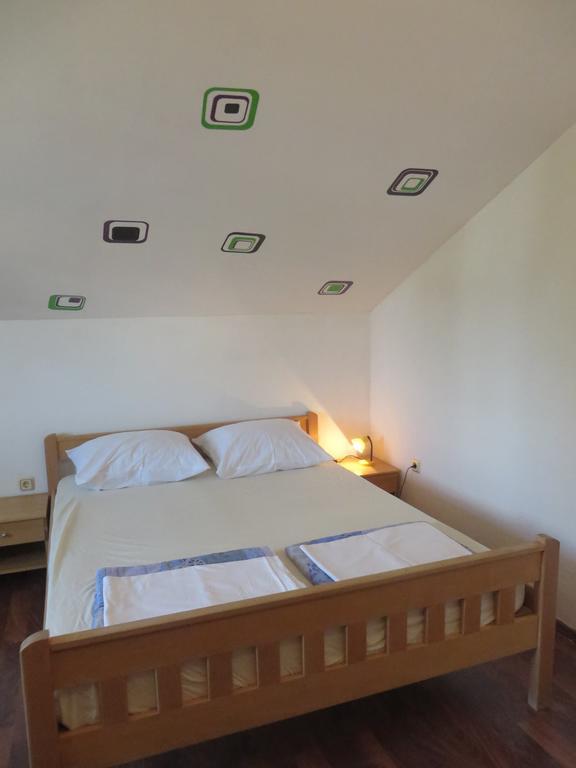 Banic Apartments With Pool Biograd Na Moru Quarto foto
