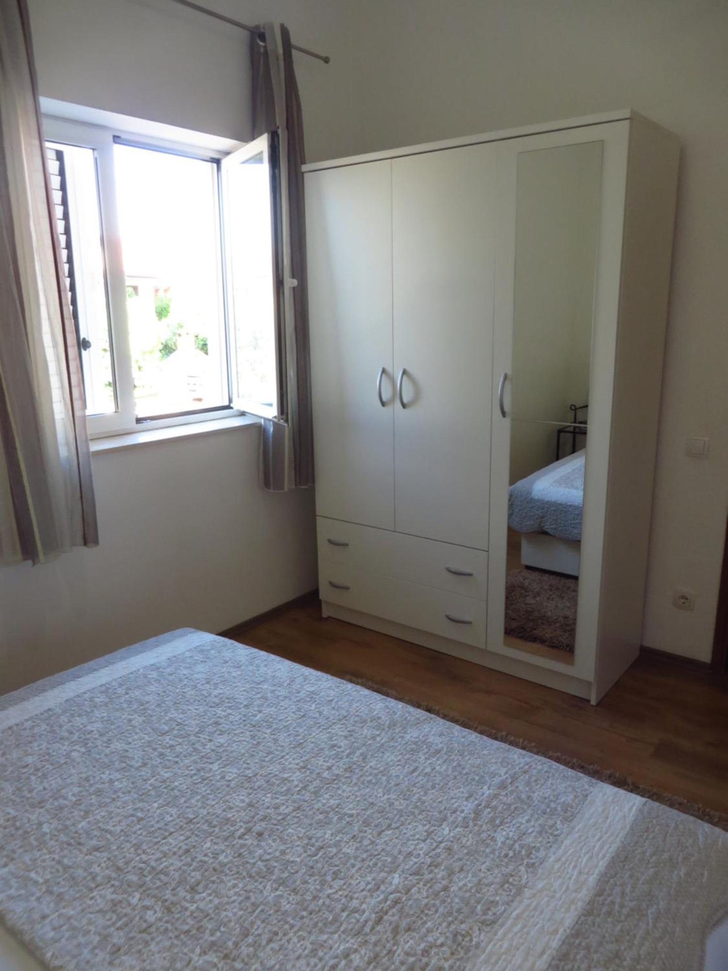 Banic Apartments With Pool Biograd Na Moru Quarto foto