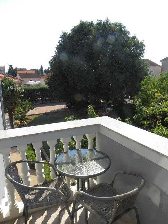 Banic Apartments With Pool Biograd Na Moru Exterior foto