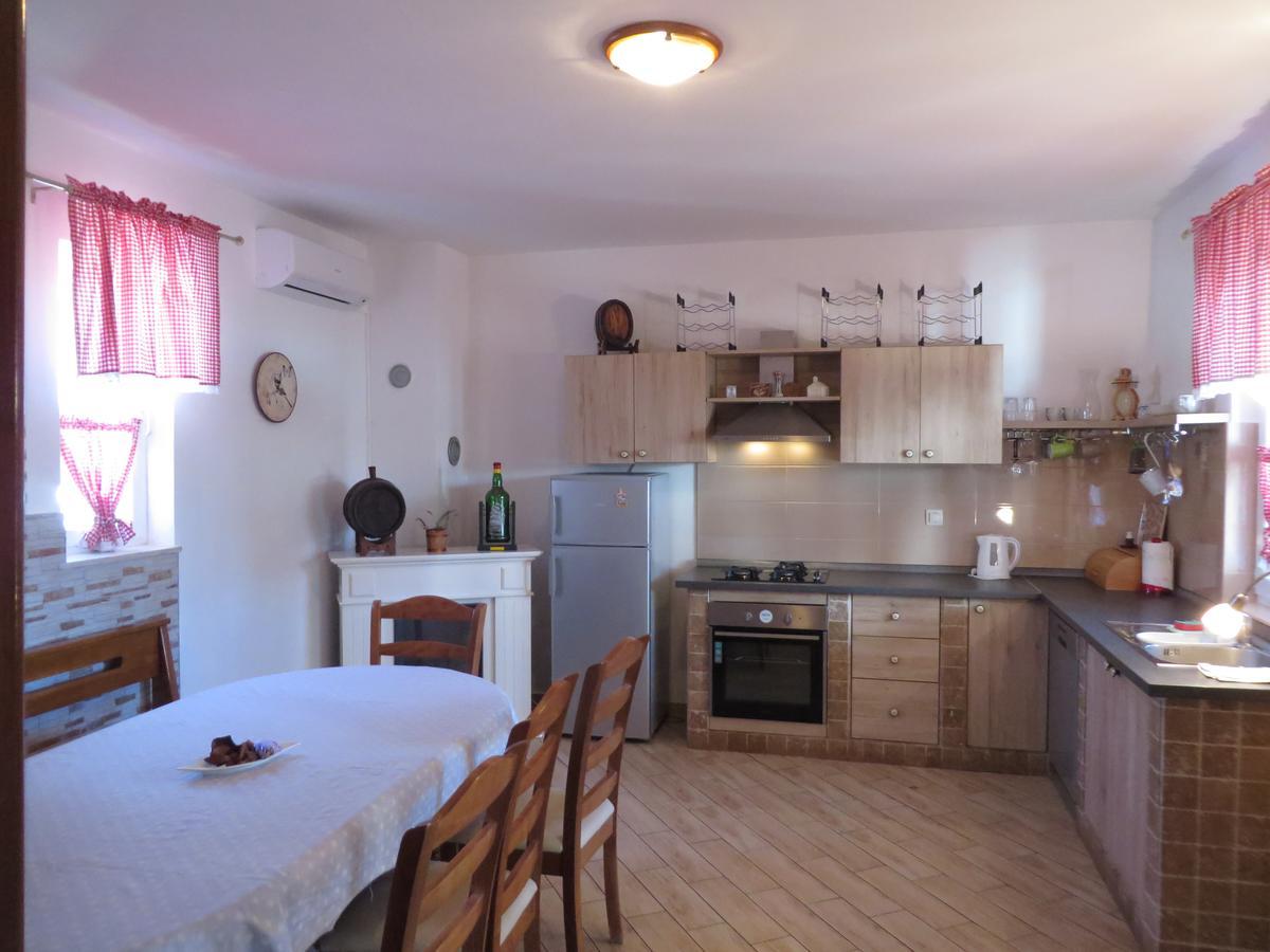 Banic Apartments With Pool Biograd Na Moru Exterior foto